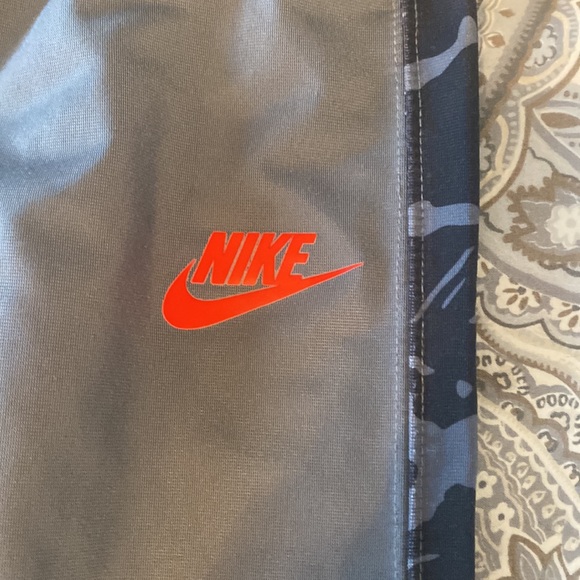 Nike Boys Matching Jacket and Pants set - Picture 5 of 9